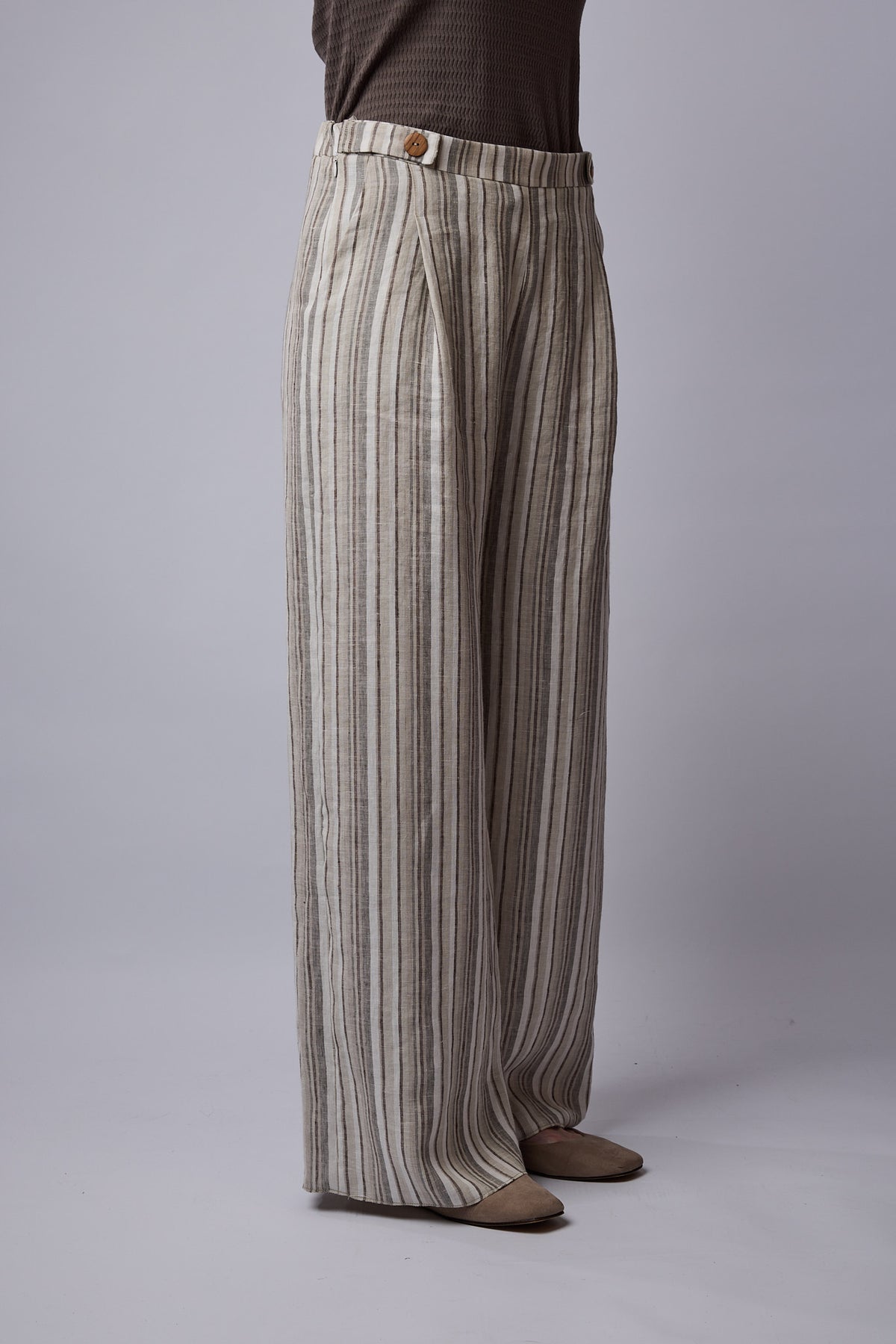 Remy pants side view