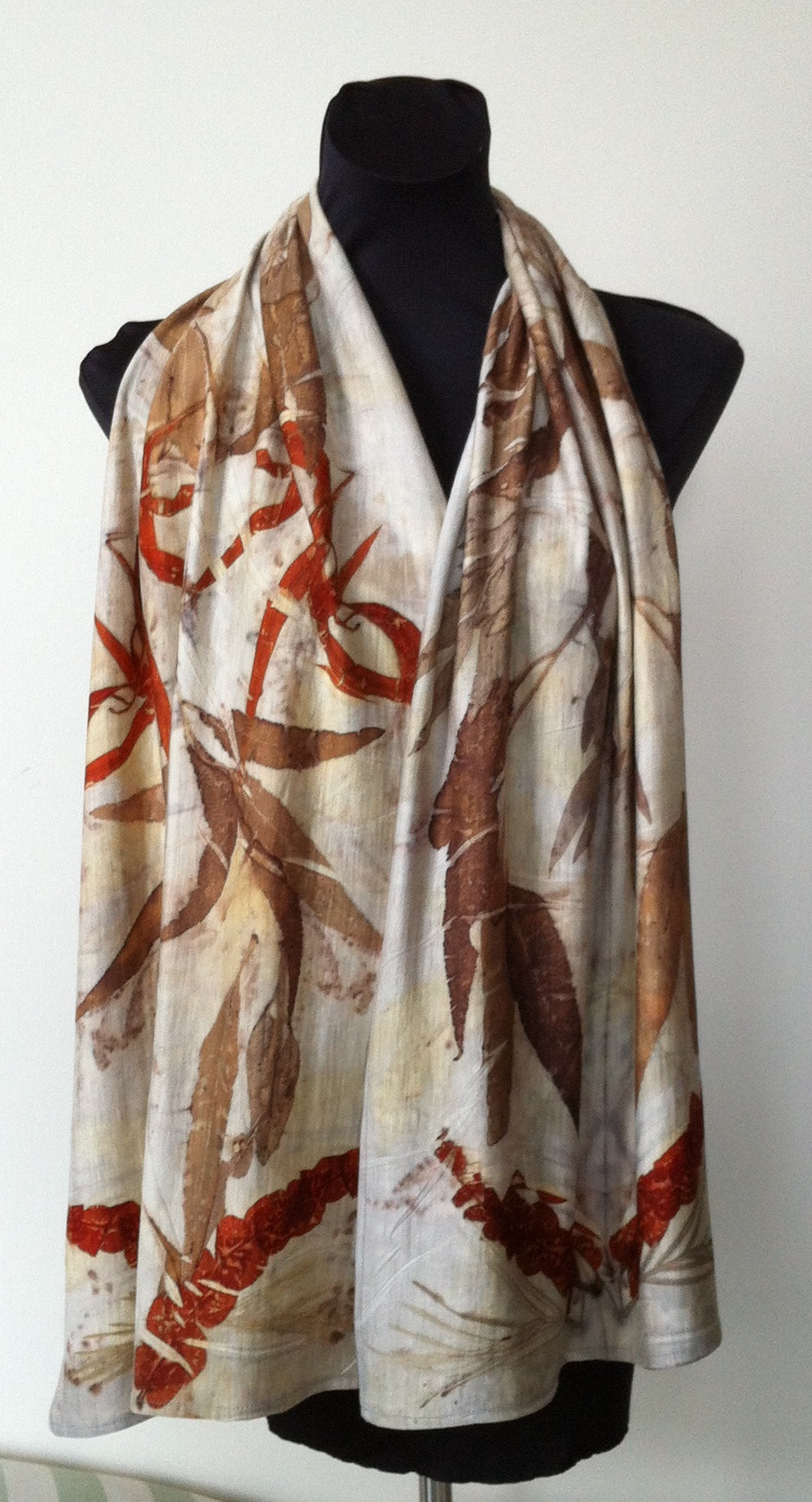 Merino Jersey scarf dyed with Eucalyptus